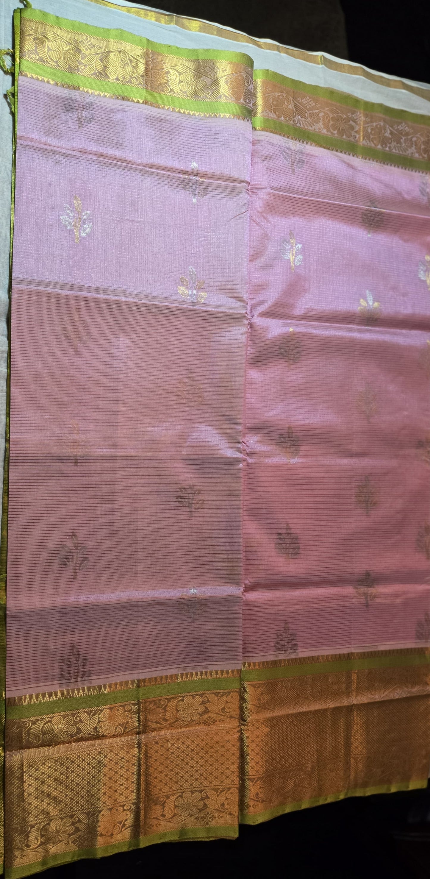 Pattu Handloom Saree in Pink with Green Contrast Border – Pure Silk Elegance for Festive Wear