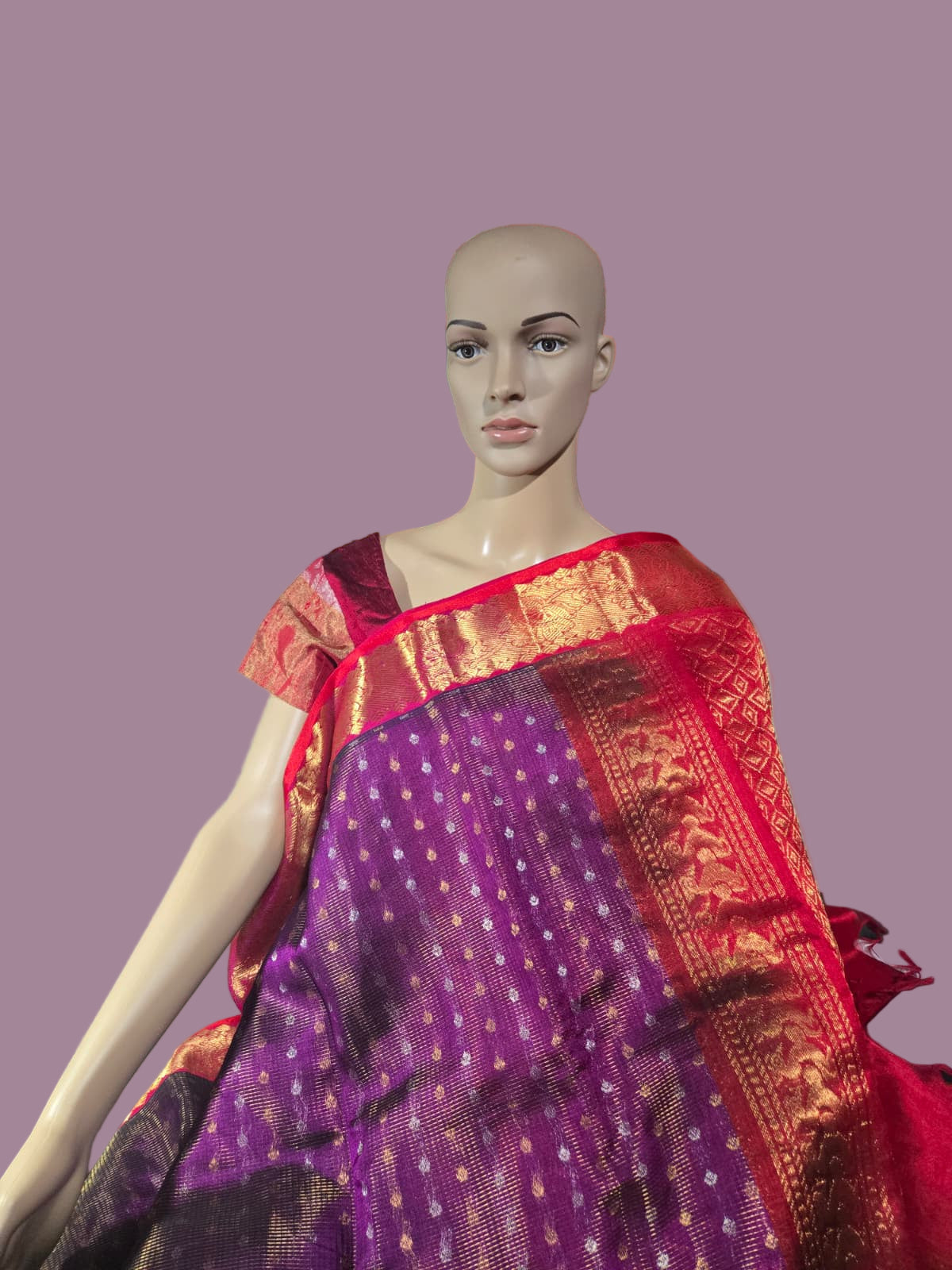 Pure Silk Handloom Saree in Dark Wine with Red Kasavu Border – Rich Traditional Attire for Festive Occasions
