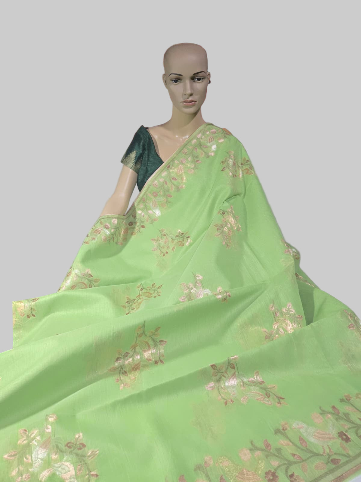 Handloom Khadi Cotton Silk Jamdani Saree – Lightweight & Elegant Traditional Weave Embroidery-Parrot Green