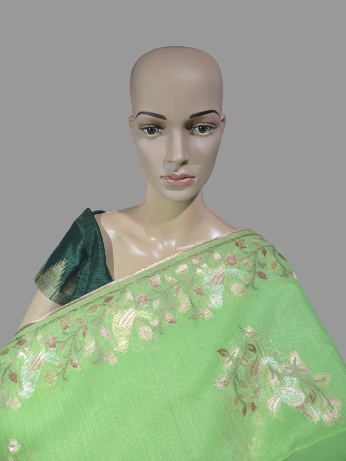 Handloom Khadi Cotton Silk Jamdani Saree – Lightweight & Elegant Traditional Weave Embroidery-Parrot Green