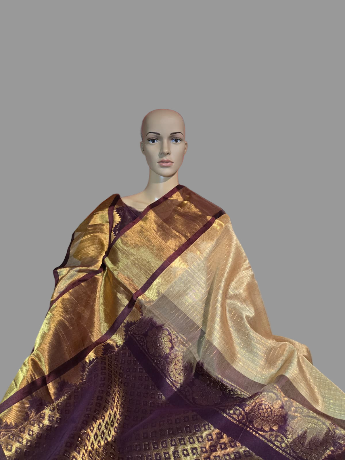 Pattu Pure Silk Handloom Saree in Cream and Red Kasavu Border – Rich Traditional Attire for Festive Occasions