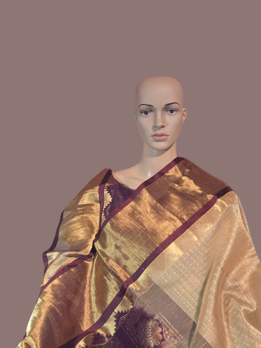 Pattu Pure Silk Handloom Saree in Cream and Red Kasavu Border – Rich Traditional Attire for Festive Occasions
