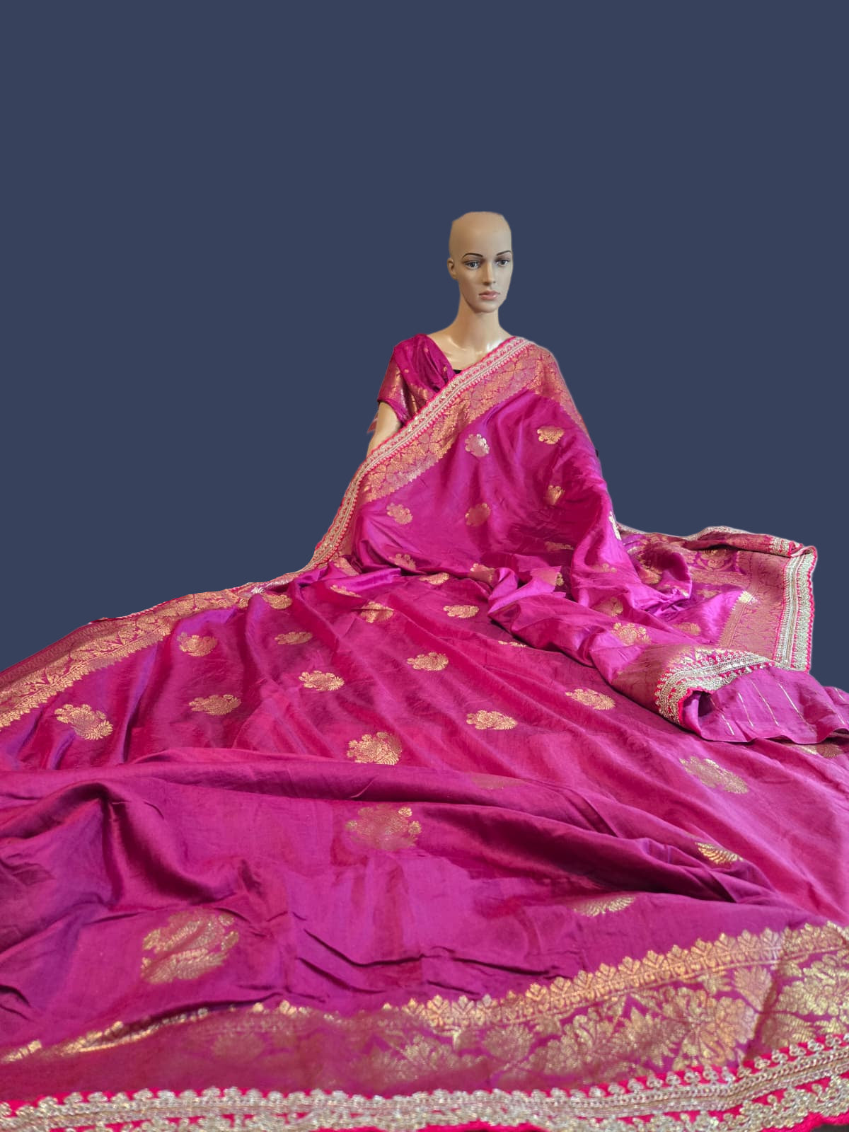 Russian Cotton Silk Weaving Saree with Rich Jari Pallu & Scalloped Embroidery Border -Majenta Rani Pink– Buy from USA