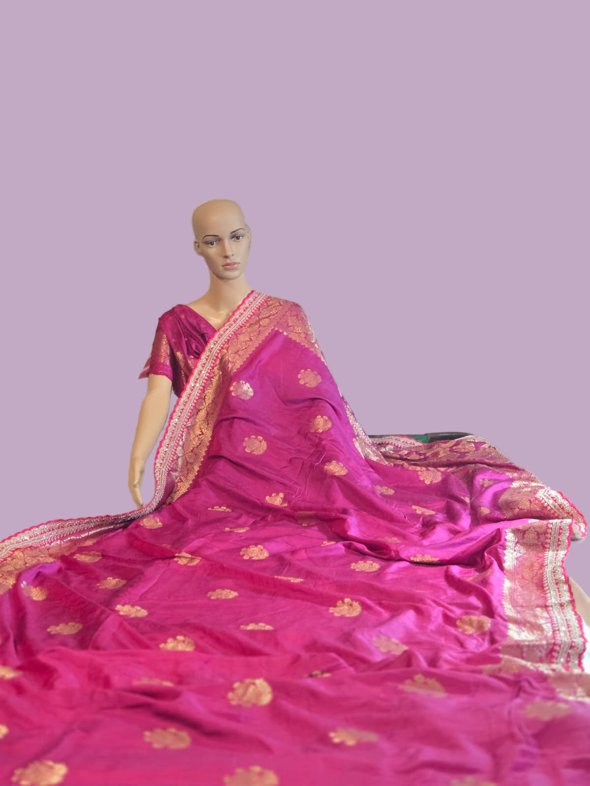 Russian Cotton Silk Weaving Saree with Rich Jari Pallu & Scalloped Embroidery Border -Majenta Rani Pink– Buy from USA