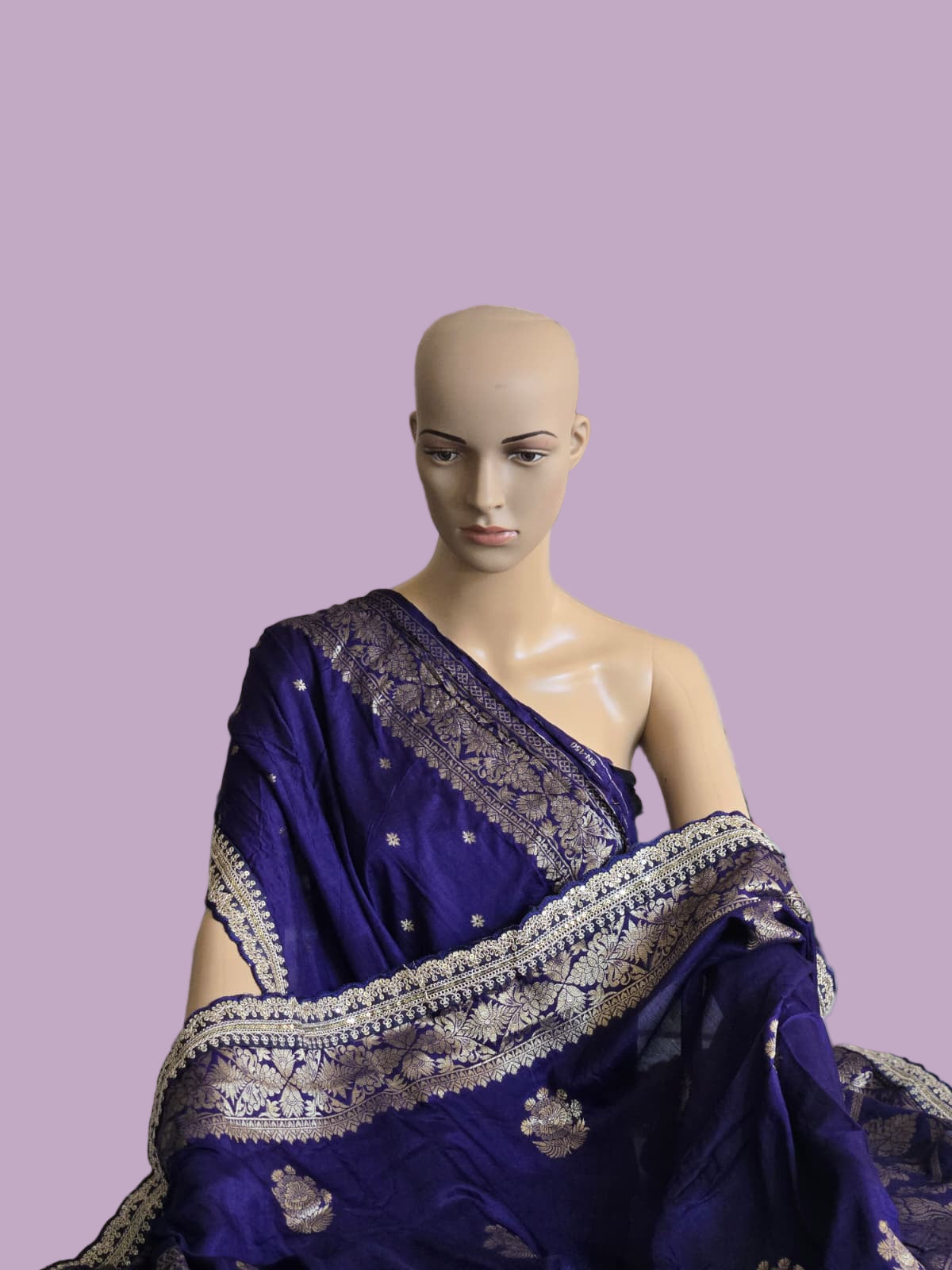 Russian Cotton Silk Weaving Saree with Rich Jari Pallu & Scalloped Embroidery Border - Navy Blue – Buy from USA