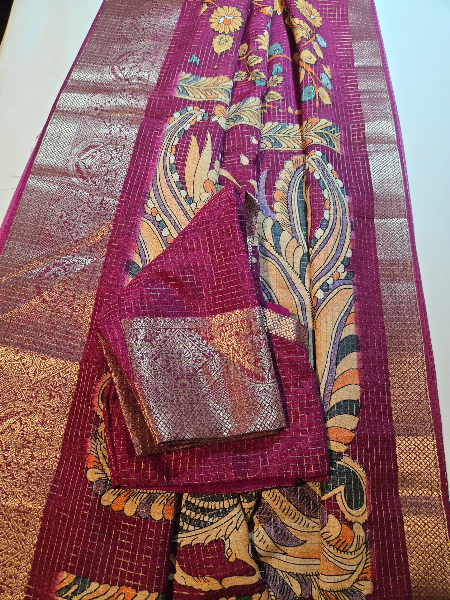 Semi Tussar Silk Saree with Zari Checked Pattern, Kalamkari Prints & Woven Zari Border –dark magenta