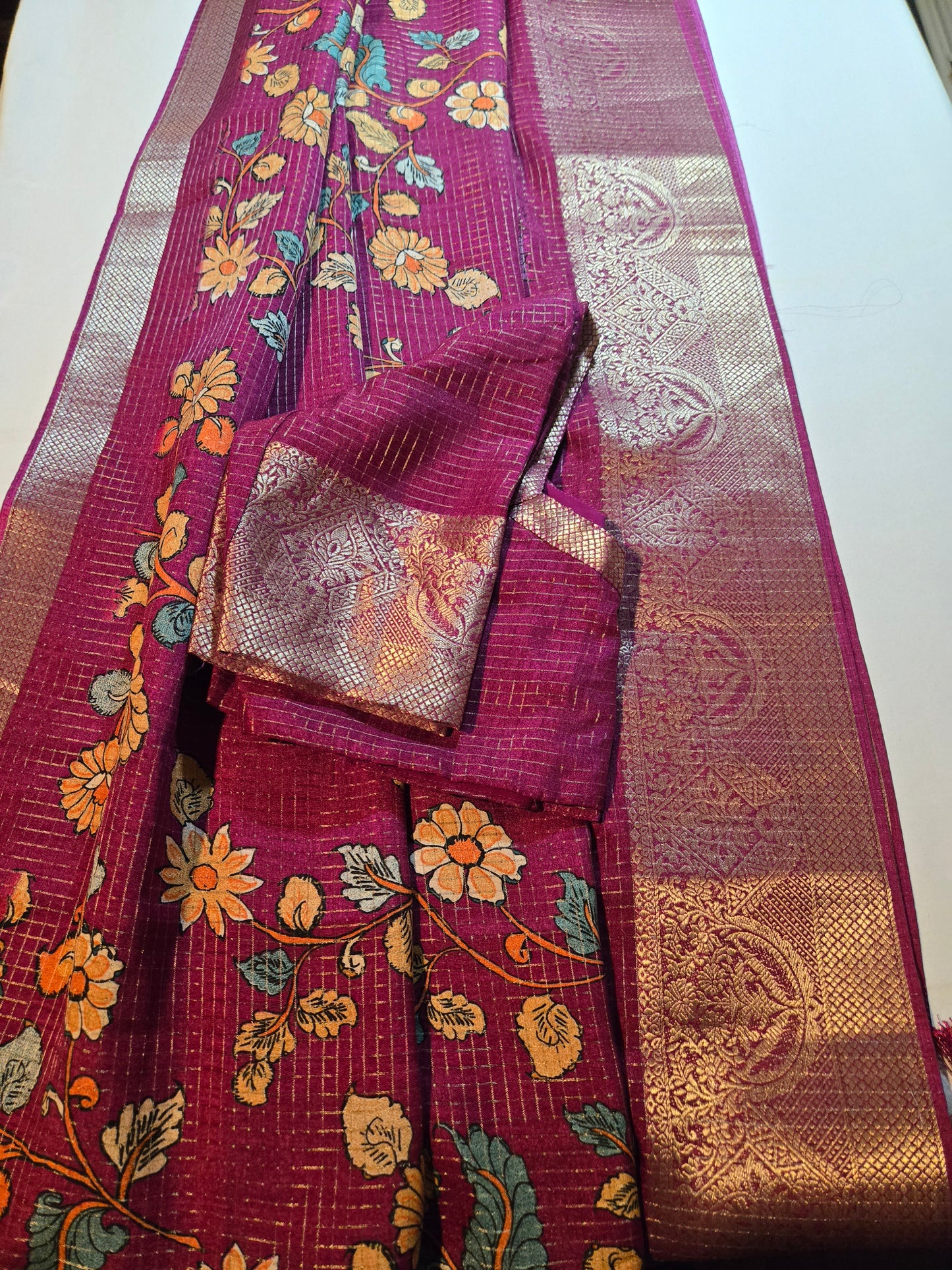 Semi Tussar Silk Saree with Zari Checked Pattern, Kalamkari Prints & Woven Zari Border –dark magenta