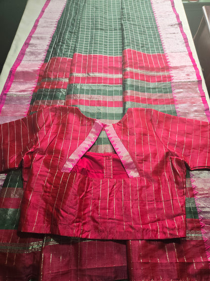 Semi Mangalgiri Silk Check Saree features an elegant allover silver zari checked pattern Bottle Green (Copy)