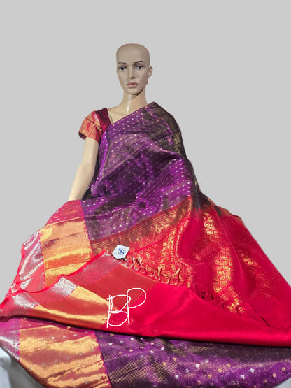 Pure Silk Handloom Saree in Dark Wine with Red Kasavu Border – Rich Traditional Attire for Festive Occasions