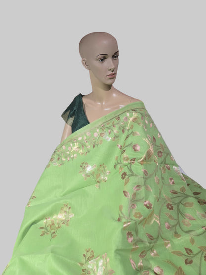 Handloom Khadi Cotton Silk Jamdani Saree – Lightweight & Elegant Traditional Weave Embroidery-Parrot Green