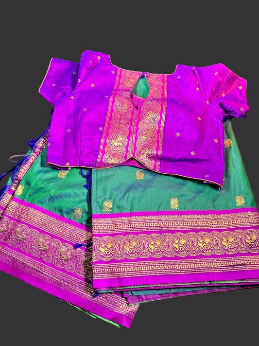 Kanchi Pattu Saree with Butties & Grand Benarasi Border + Stitched Blouse | Ready to wear Saree Blouse USA