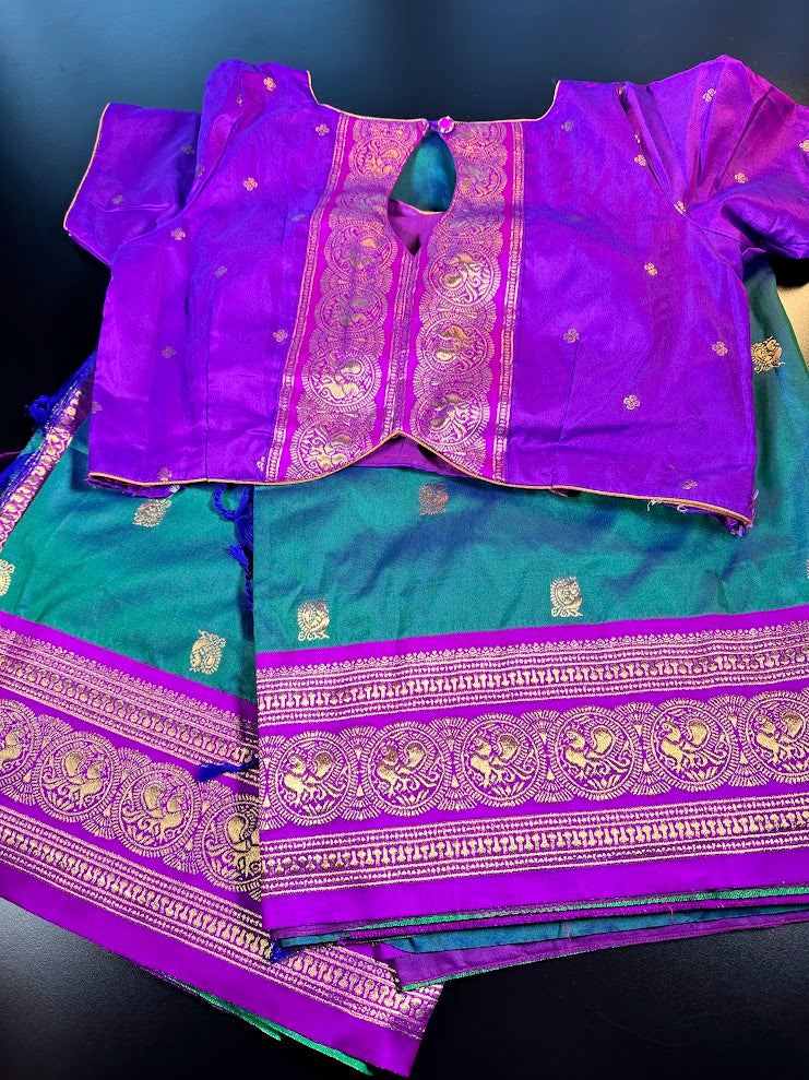 Kanchi Pattu Saree with Butties & Grand Benarasi Border + Stitched Blouse | Ready to wear Saree Blouse USA