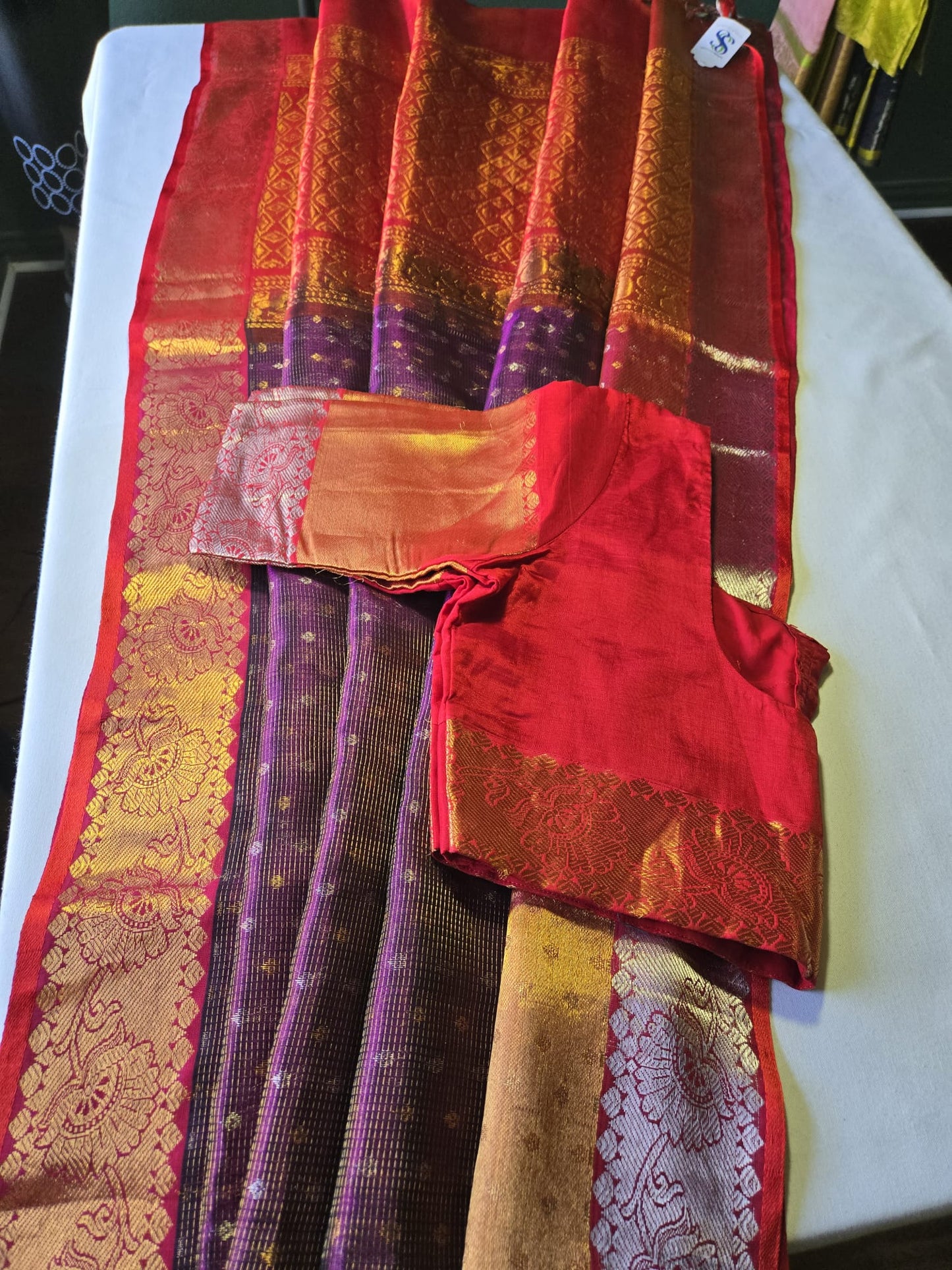 Handloom Pure Silk Saree with Stitched Blouse Dual tone buy from USA in Dark Wine with Red Kasavu Border – Rich Traditional Attire for Festive Occasions
