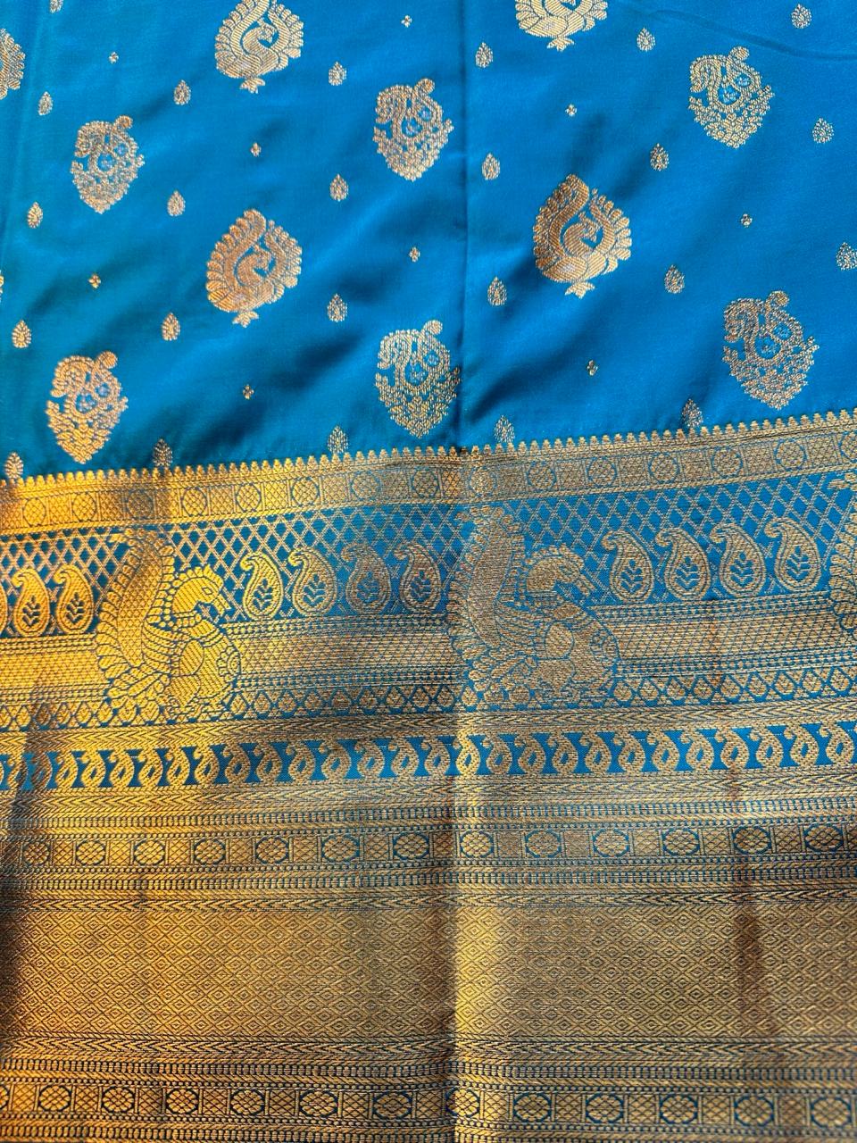 Premium Kanjivaram Saree Wedding Saree with Maggam Work Blouse Ready-to-wear Blue Saree Shipping from USA