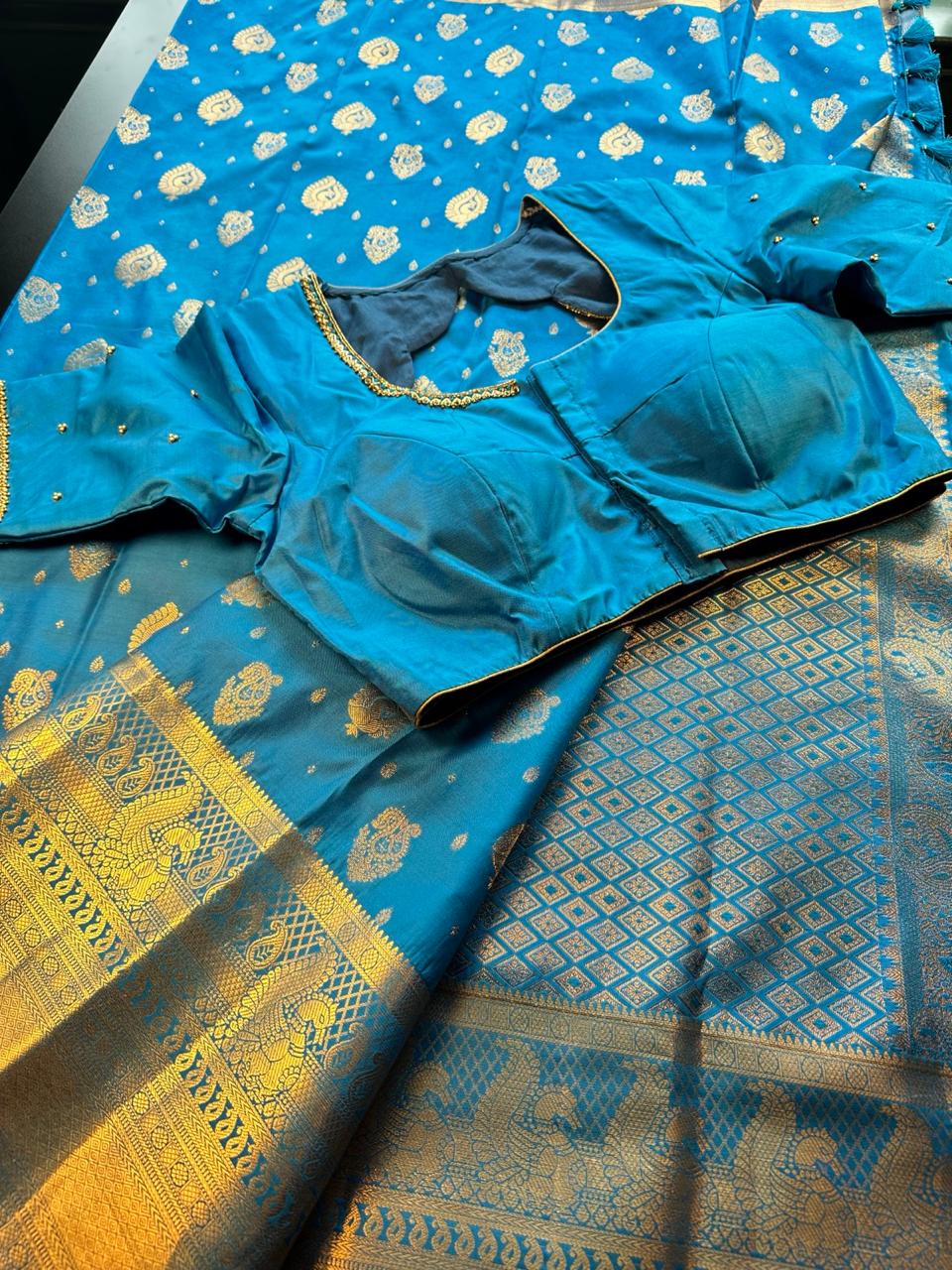 Premium Kanjivaram Saree Wedding Saree with Maggam Work Blouse Ready-to-wear Blue Saree Shipping from USA