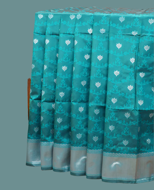 Soft Silk Saree with Silver Zari Border & Rich Pallu | Butta Design Blouse| Peacock green jaal design (Copy)